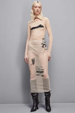 Abito con ricamo in tulle