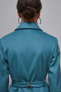 Cappotto con cintura in panno