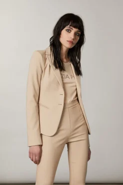 Giacca slim 2 bottoni