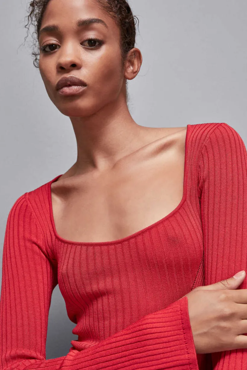 Maglia a costine in misto viscosa