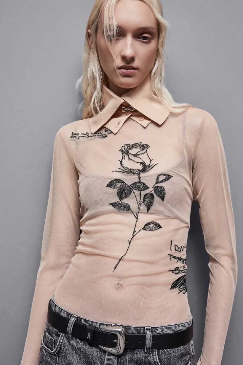 Maglia con ricamo in tulle
