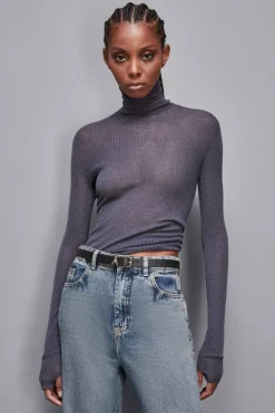 Maglia slim fit in lana Essential