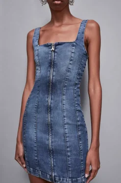 Mini abito in jeans senza maniche