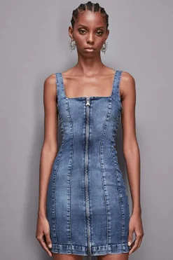 Mini abito in jeans senza maniche