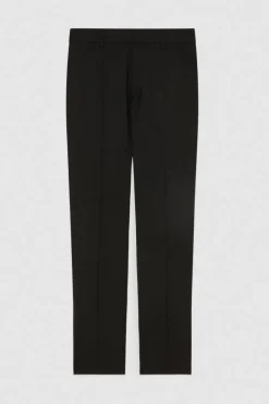 Pantalone con nuovo taglio a sigaretta