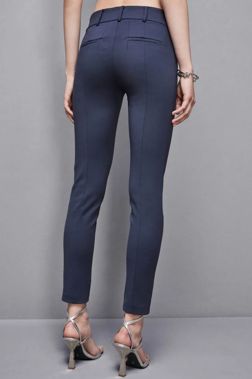 Pantalone slim alla caviglia
