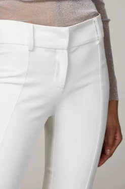 Pantalone slim alla caviglia