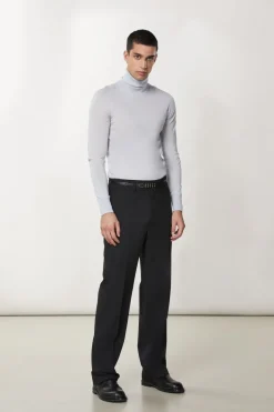 Pantalone slim fit con vita regolare
