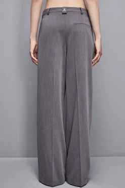 Pantaloni con pieghe in viscosa Essential