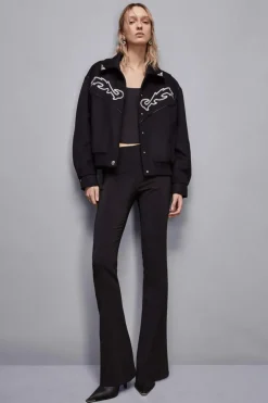 Pantaloni slim