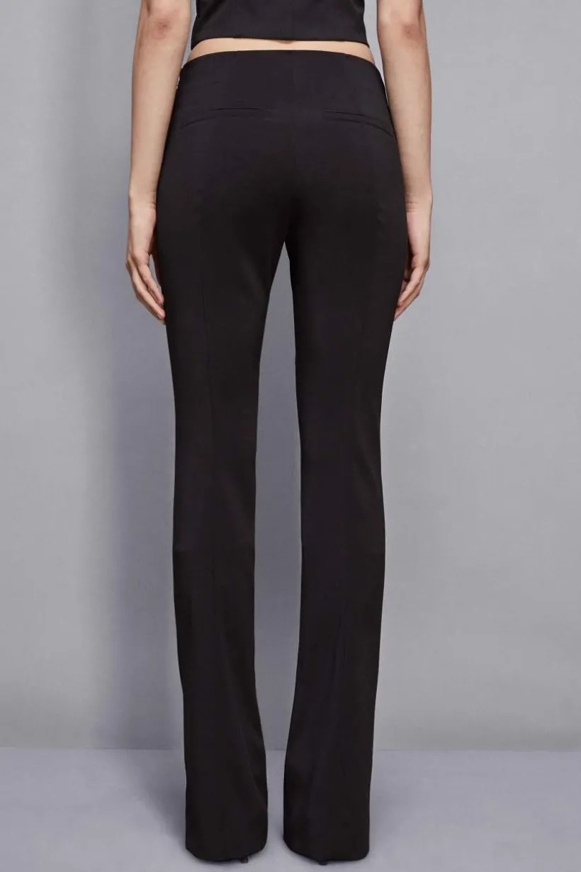 Pantaloni slim