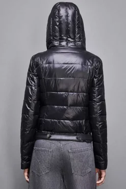 Piumino con cappuccio in nylon down proof