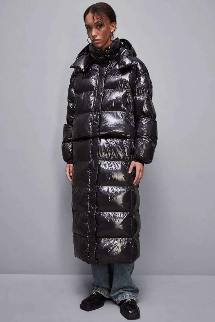 Piumino lungo in nylon lucido