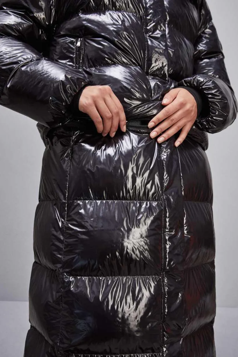 Piumino lungo in nylon lucido
