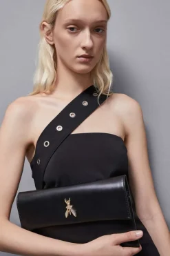 Pochette Fly in pelle con catena